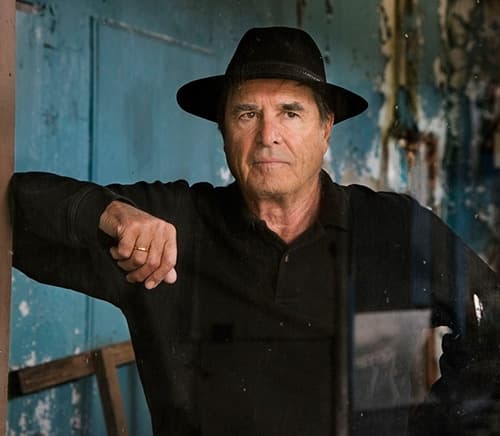 Paul Theroux (b. 1941). Photo: Steve McCurry/Houghton Mifflin Harcourt.