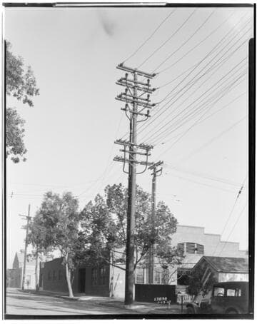 Distribution Lines - Pole Top showing potheads and circuits