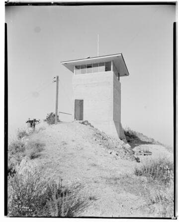 B1.1 - Buildings Miscellaneous - Lookout tower exterior