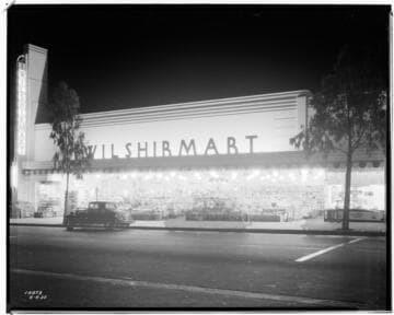 L1.3 - Lighting, stores - Night Photo