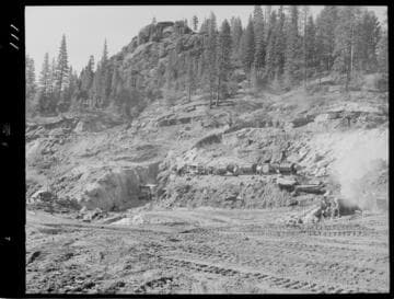 Big Creek - Mammoth Pool - Diversion tunnel compressor plant