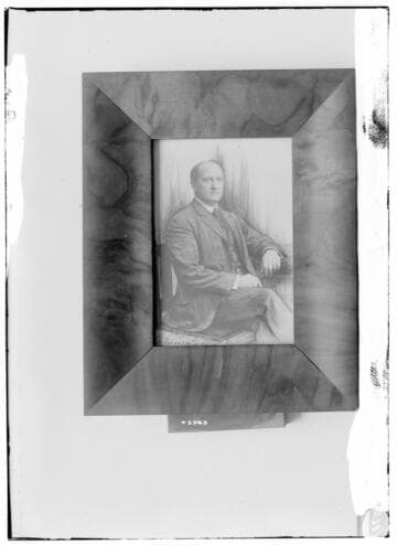 P1.3 - Portraits, P-S - H. H. Sinclair