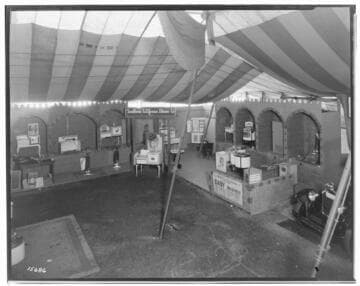 D2.4 - Displays, Fairs