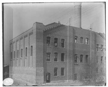 Los Angeles #3 Steam Plant while under construction