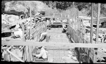 Tule River - Rebuilding Flume Line