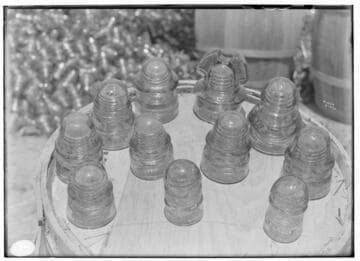 Insulators produced by the California Glass Insulator Co