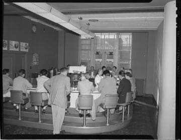 Cafeteria food service