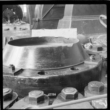 Big Creek Powerhouse 2A - Hub of wheel for #2 generator