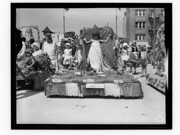American Legion float in the Ocean Park Baby Parade