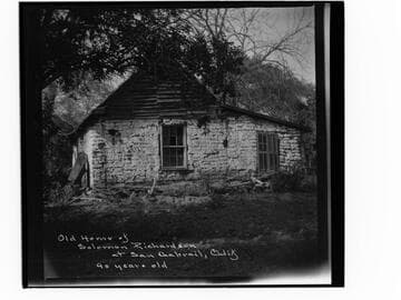 Old home of Solomon Richardson at San Gabriel, Calif. 90 years old