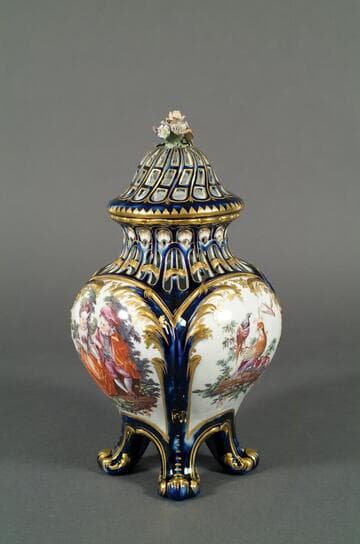 Potpourri Jar with Lid
