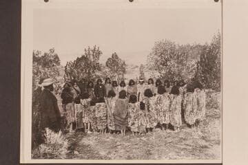 Kai Vav Its.  Ta vo-Kok-i, or The Circle Dance (Winter Costume)