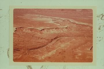 West to Deadhorse Canyon