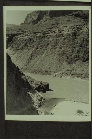 The motorboat "Hudson" in the lagoon at the mouth of Tapeats Creek