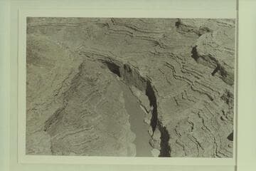 Upstream view showing Redcall Cavern. Approximate flow: 19,000 cfs