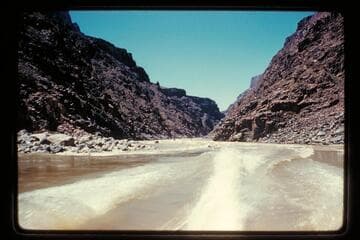 Gueiss Canyon Rapids, Mile 235.8