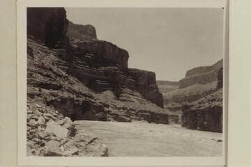 Below 24.5 Mile Rapid. Point close to where Hansbrough and Richards drowned