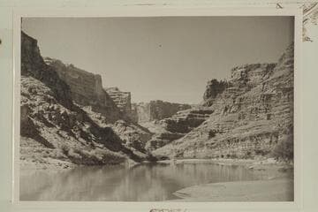 From Mile 184.2.  Upstream from side canyon at Mile 184.1