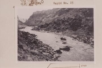 Up to the large boulders at the head of Rapid 22