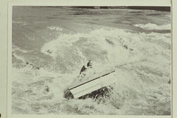 Wayne McConkie dropping down the left side of Ashley Rapid in one of the Mexican Hat Expedition sadirons.  Morning