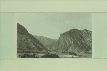 Entrance to Split Mountain