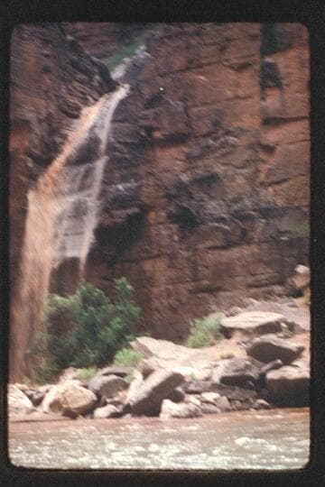 Flood from side canyon below the mouth of Sinyala Canyon