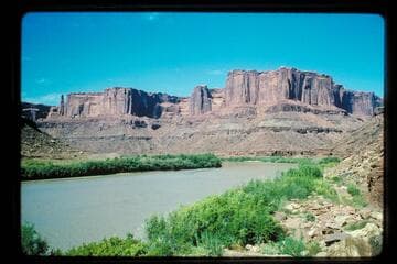 Twin Fortress; Hell Roarin' Canyon