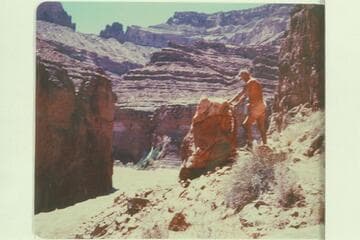 Vaseys Paradise. John Doess at right. Preliminary Lees Ferry gauge: 122,000 cfs