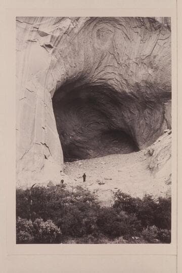 Cave in Bald Rock Canyon. The cave had several unimportant Anasazi sites
