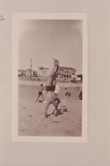 [same title as V152/0164.01?  Unlikely.  Date on photo reverse is 1934]