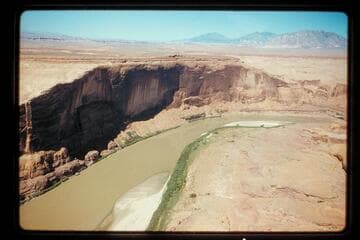 Tapestry Wall, Henry Mountains