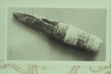 Obsidian knife from Yampa Canyon cave typical of artifacts found in Mantle Cave. University of Colorado Museum, Boulder, Colorado