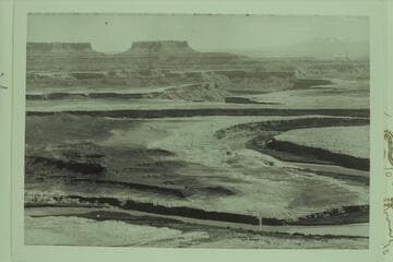 Grand View Point and Junction Butte upper left. The Blue Mountains upper right. Bonita Bend center. Telephoto lens