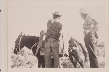 Tom Daly throws a diamond for Archeyes. Navajo Canyon