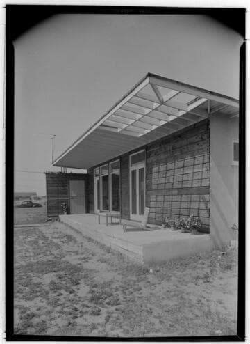 Kearny, Colonel and Mrs. Robert E., residence