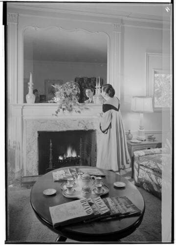 Jones, Jennifer, residence