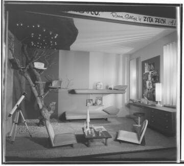 DuPont [show at Hollywood Palladium]