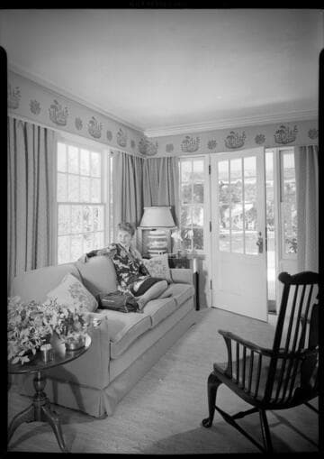 Fontaine, Joan, residence