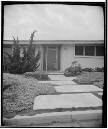 Landscaping for Jean Lawson: Rhodes residence [?]