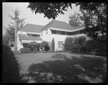 Burns, Fritz, residence