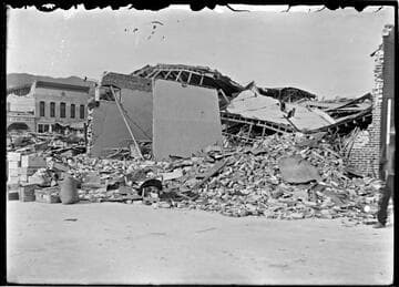 Earthquake destruction