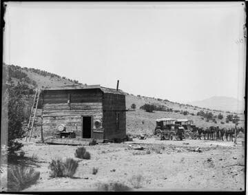 Dinner station halfway to Grand Canyon
