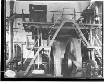 The main unit of the Santa Barbara Steam Plant.  It is double expansion