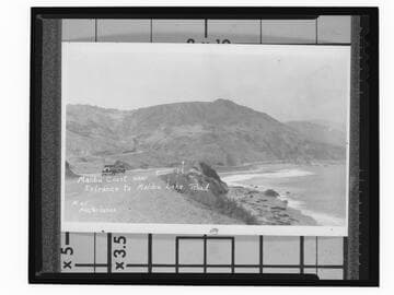 Malibu coast near entrance to Malibu Lake Road