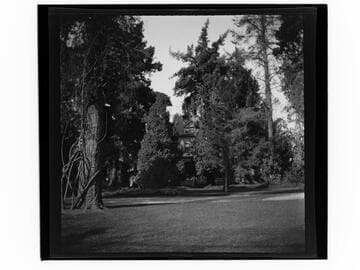 Piru Mansion, house and grounds