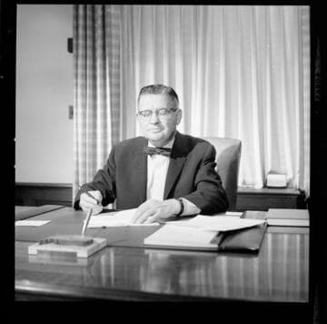 Jack K. Horton in his office at Edison General Office
