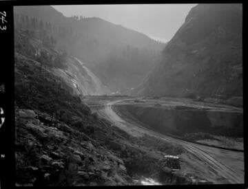 Big Creek - Mammoth Pool - General view of damsite area from upstream