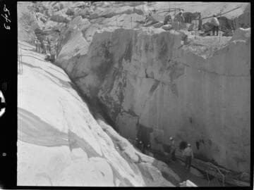 Big Creek - Mammoth Pool - Bedrock contact looking upstream