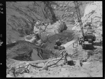 Big Creek - Mammoth Pool - Embankment placement in bottom of cutoff trench