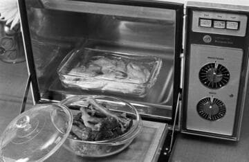 Presentation of food prepared using electric cookery